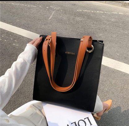 Albeida Tote Bag for Ladies – Style Meets Functionality