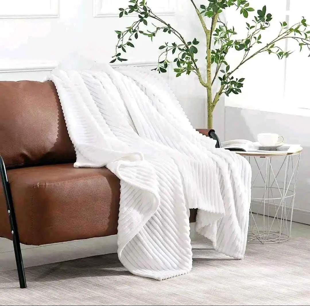 Velvet Touch Fleece Blanket – Ultimate Softness & Comfort