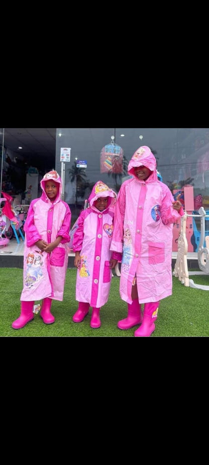 Cartoon-Themed Kids' Raincoat Poncho with Inflatable Brim, Hat & Expandable Bag – Fun, Dry & Travel-Ready