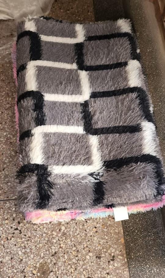 Patched Fluffy Soft and Tender Carpet Thick Carpet Plush Rugs Fluffy Floor Carpets