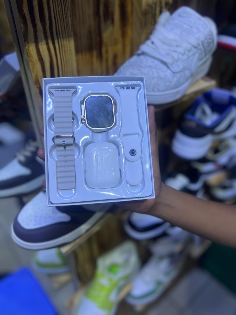 TTD199 TUNAPUNAS-PIARCO wireless earphones and smartwatch set