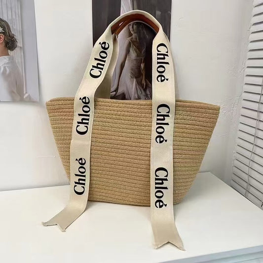 Chloé Woody raffia tote bag.